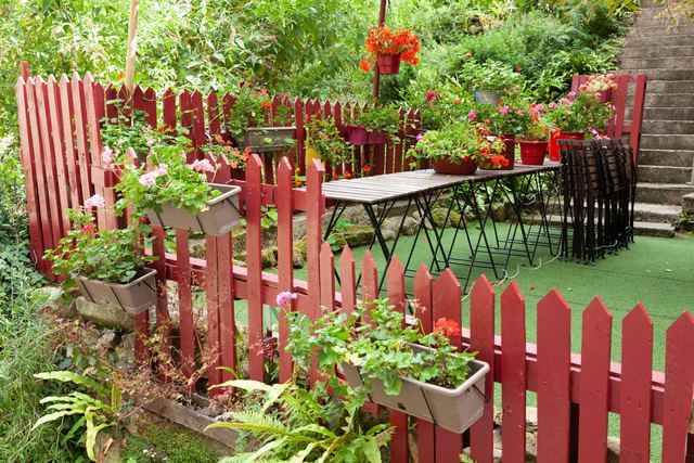 Poser une clôture de jardin adaptée à votre terrain Poser une clôture de jardin adaptée à votre terrain